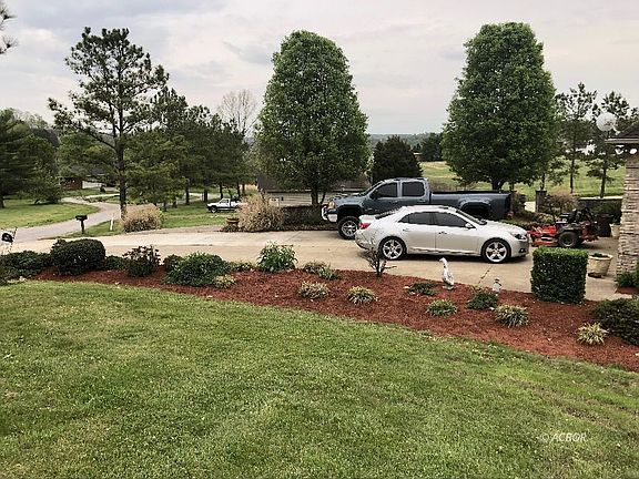 2nd image of 130 Country Ln