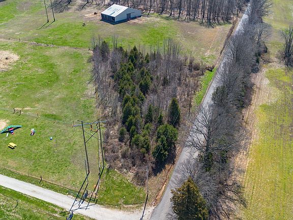 2nd image of Stonington Rd