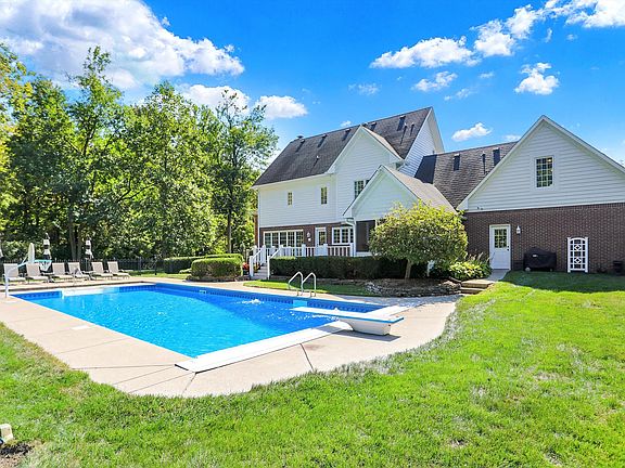 2nd image of 4734 Moss Creek Ct
