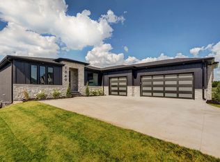 1849 E Cobblestone Drive, Ozark, MO 65721