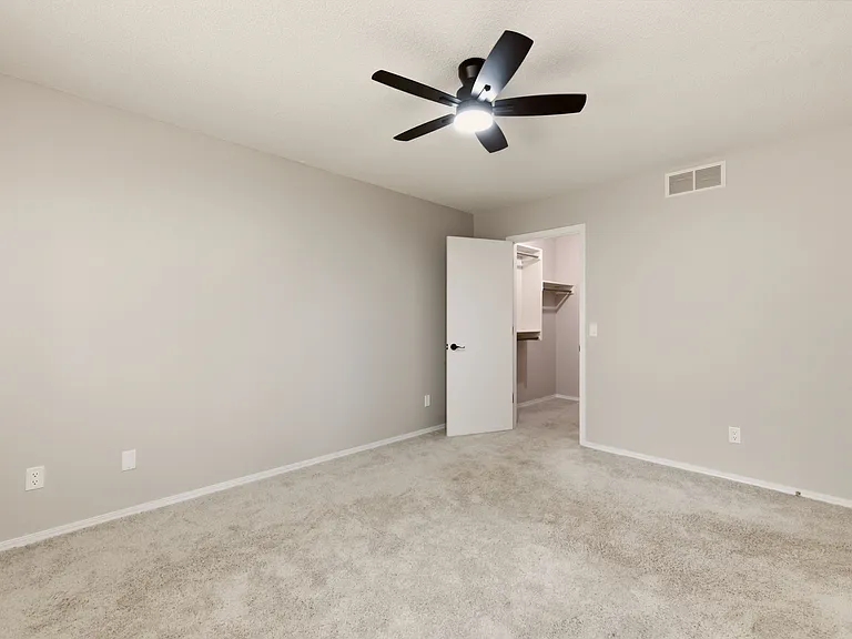 1428 N Rawhide St — Photo 17