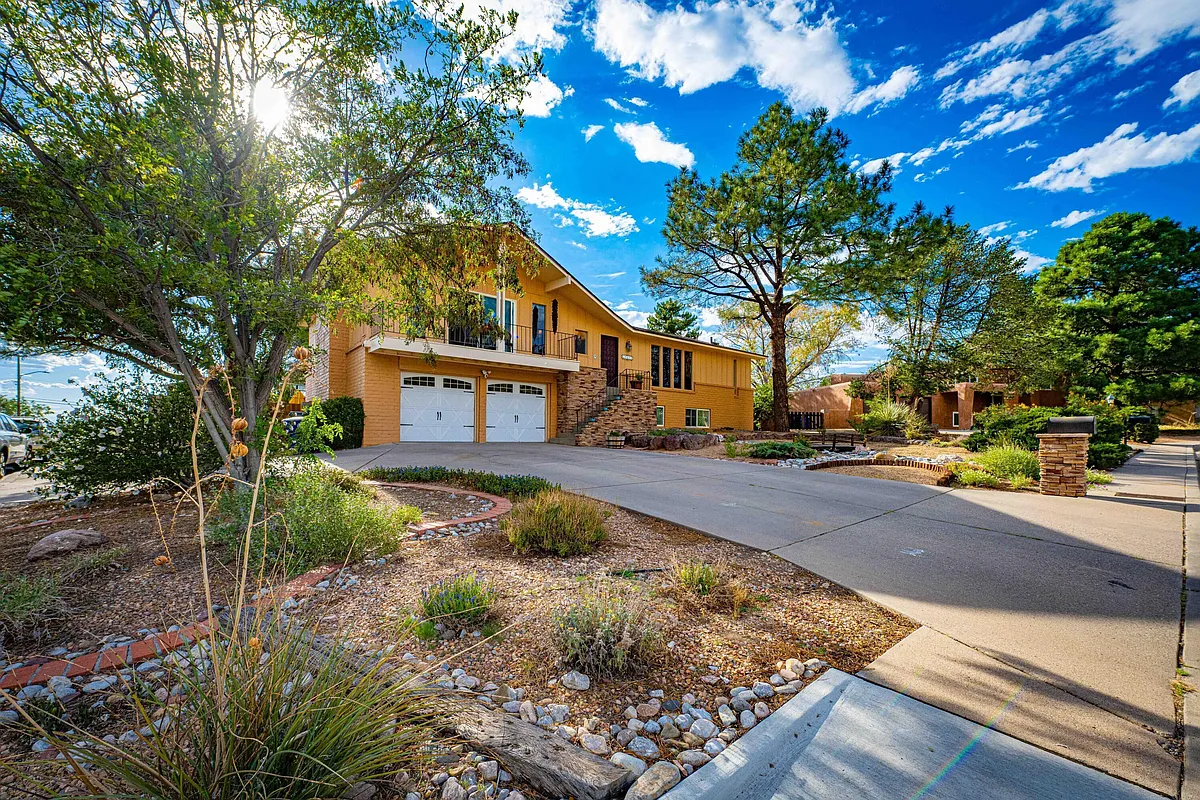 Building Photo - 3615 Horacio Ct NE