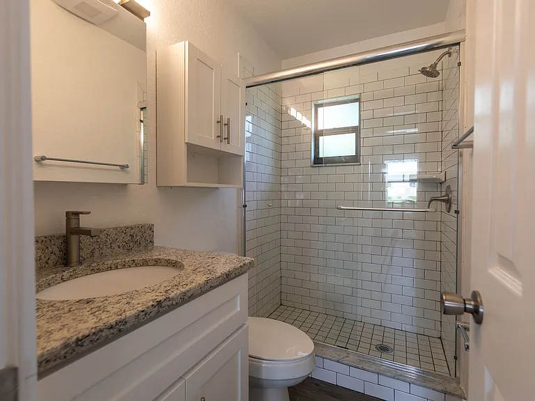 212 220th Avenue F SW — Photo 11