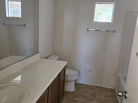 3rd image of 7012 S 54th Ln