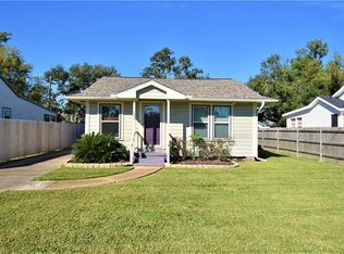 905 12th St, Lake charles, LA 70601