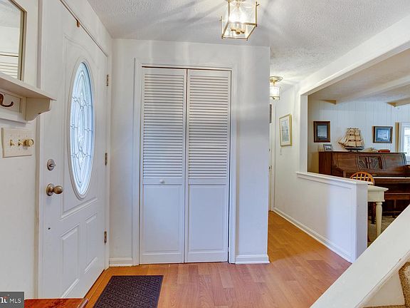 3rd image of 635 Bay Green Dr