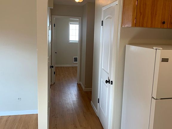 2nd image of 211 E Mission Ave #16