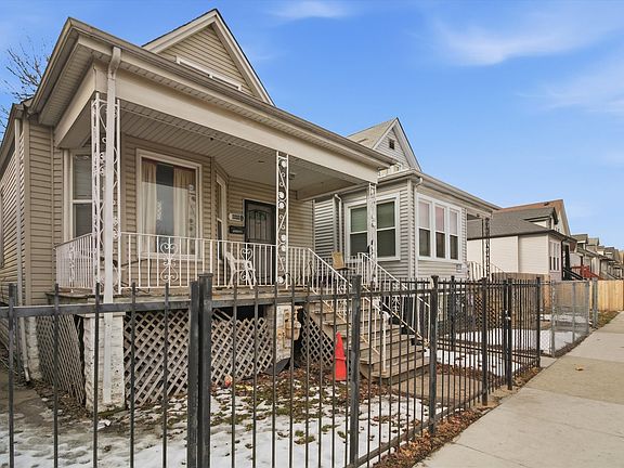 2nd image of 6648 S Oakley Ave