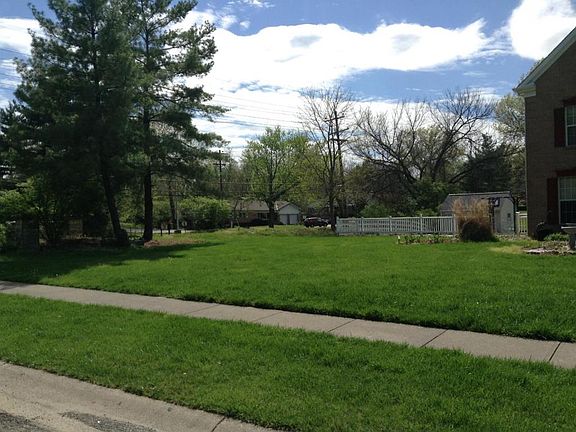 2nd image of 3984 Brockton Dr