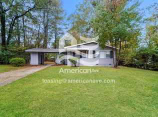 573 N Park Ln, Jackson, MS 39206