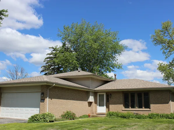 4432 143rd St, Crestwood, IL 60418