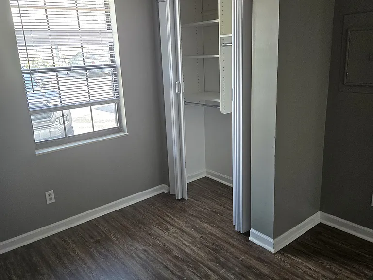 1108 Andrew Brook Ln — Photo 5