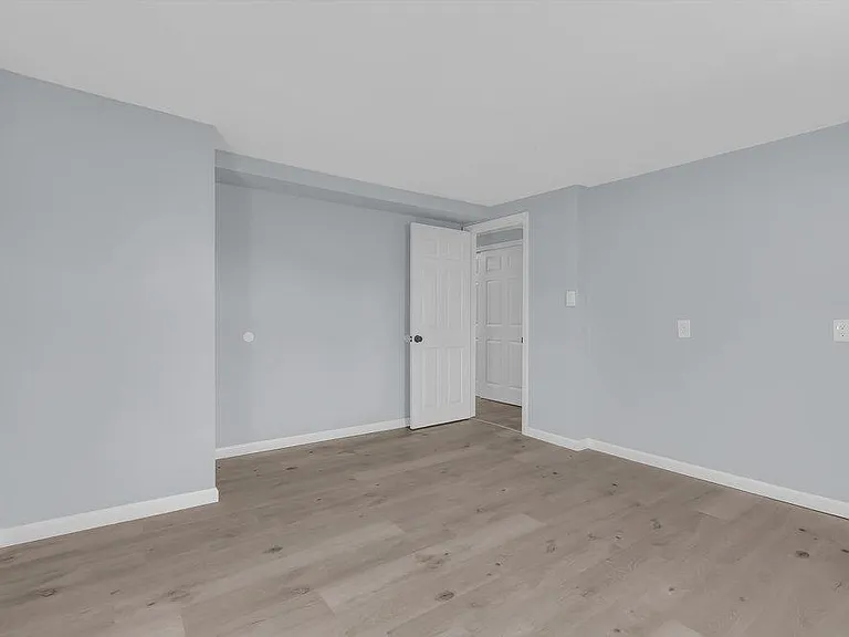542 Miller Ave #7 — Photo 6