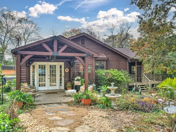 540 Crawford Rd, Burns, TN 37029