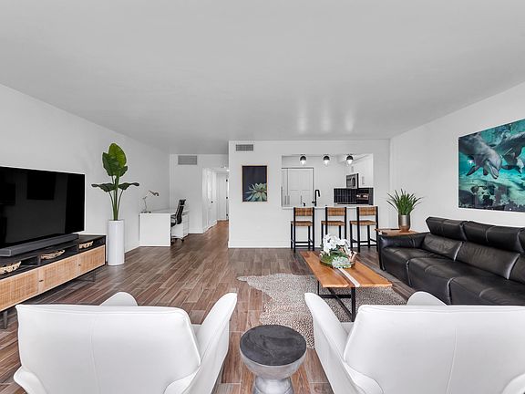5th image of 1100 SE 5th Court #45