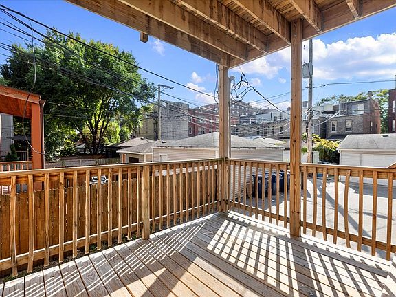3rd image of 5018-20 S Blackstone Ave #5018-202