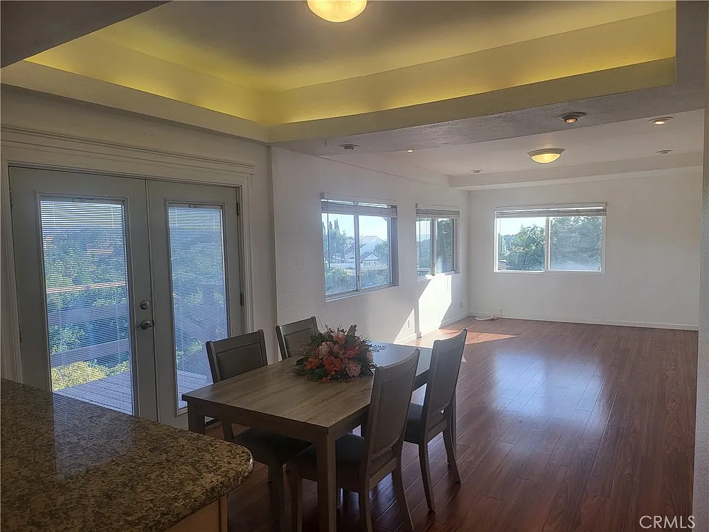 1 bed, 750 sqft, $2,800 — Photo 2
