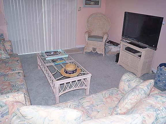 4th image of 203S S Heron Dr #302A