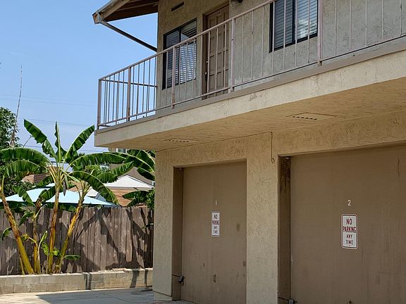 Entrance to apt. B and garage