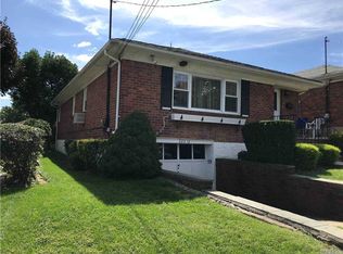 22212 41st Ave, Bayside, NY 11361