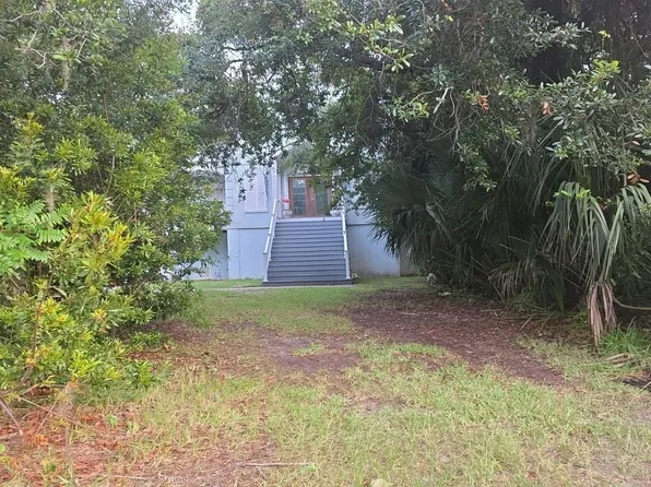 1007 Bay St, Tybee Island, GA 31328