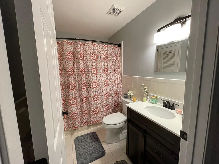 32 Lackland Ave — Photo 8