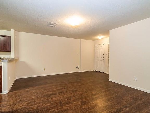 5th image of 11414 El Diamante Dr