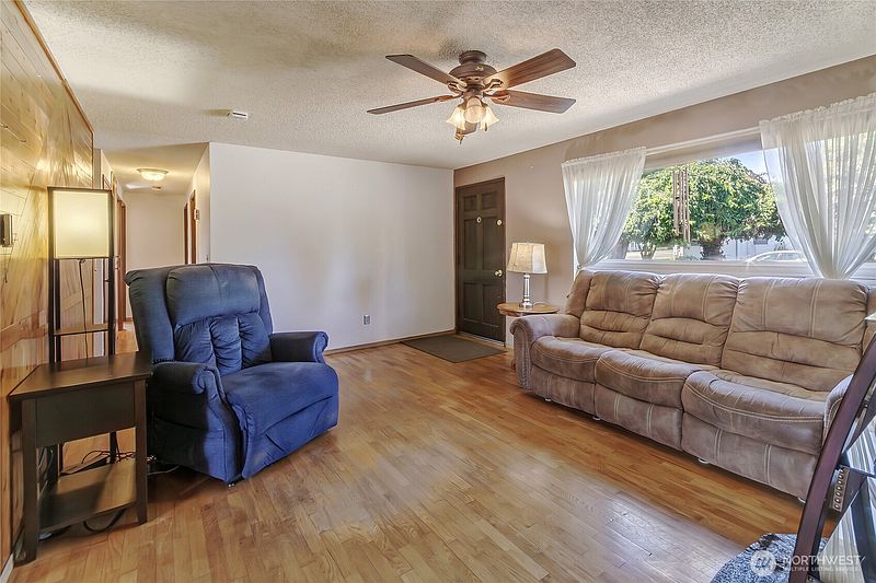 5th image of 1512 5th Avenue SW