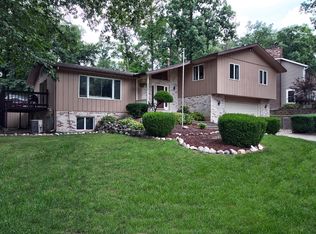 27087 Killian Ln, Elkhart, IN 46514