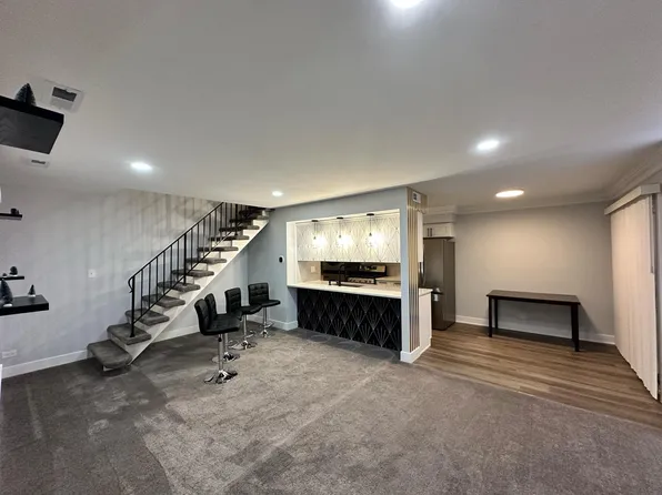 1574 Cornell Cir, Hoffman Estates, IL 60169