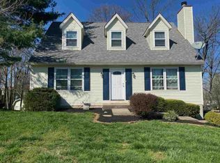 1752 Deer Run Dr, Burlington, KY 41005