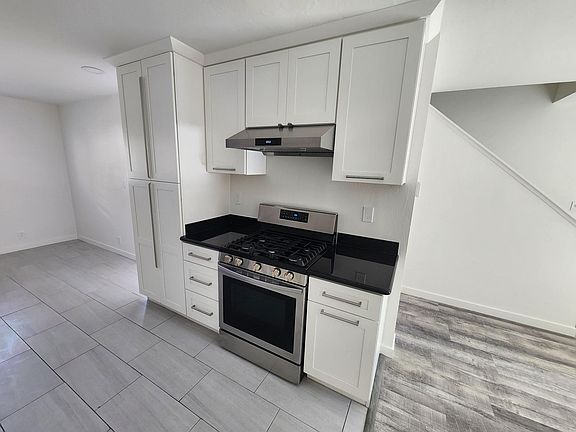 4th image of 749 Palomino Dr APT D