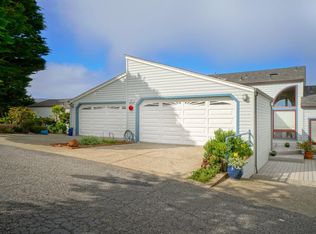 219 Roberts Rd, Pacifica, CA 94044