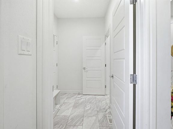 4th image of 1315 20th St NW