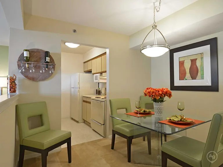 Valley Stream Village Apartments — Photo 30