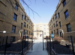 730 W Roscoe St #N2, Chicago, IL 60657