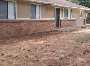 8883 Crestmont Dr, Jonesboro, GA 30238