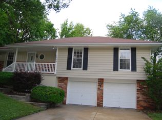 1608 SW 2nd St, Lees Summit, MO 64081