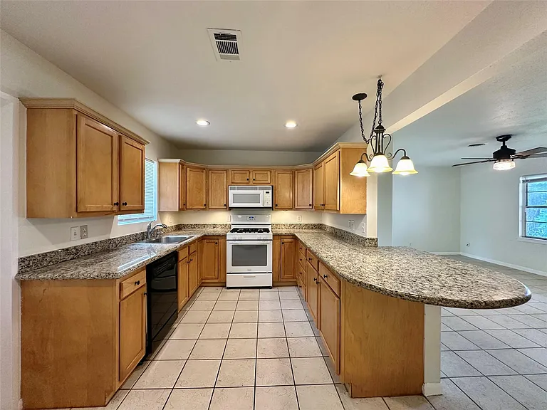 5720 Parwill St #1 — Photo 3