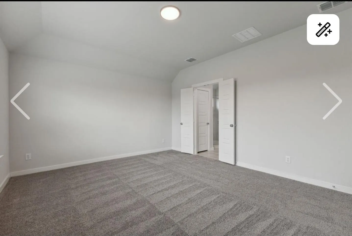 4 bed, 2466 sqft, $2,600 — Photo 2
