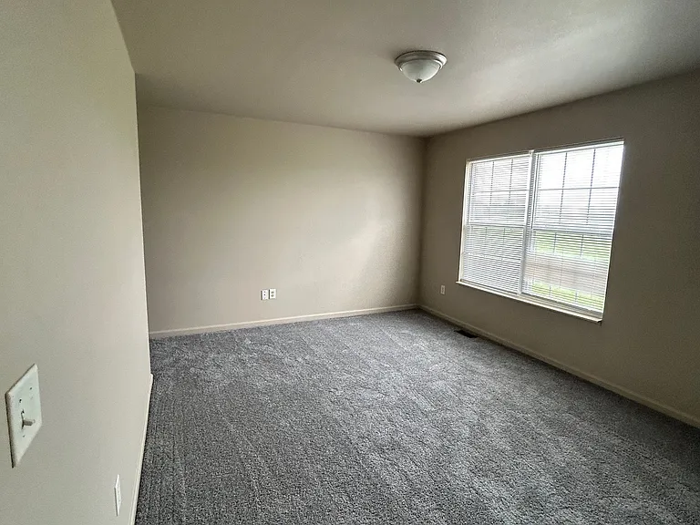 221 Southfield Dr #1 — Photo 11
