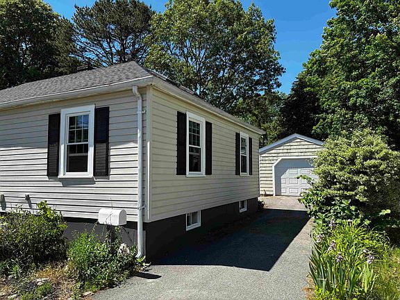 4th image of 617 Colonial Drive
