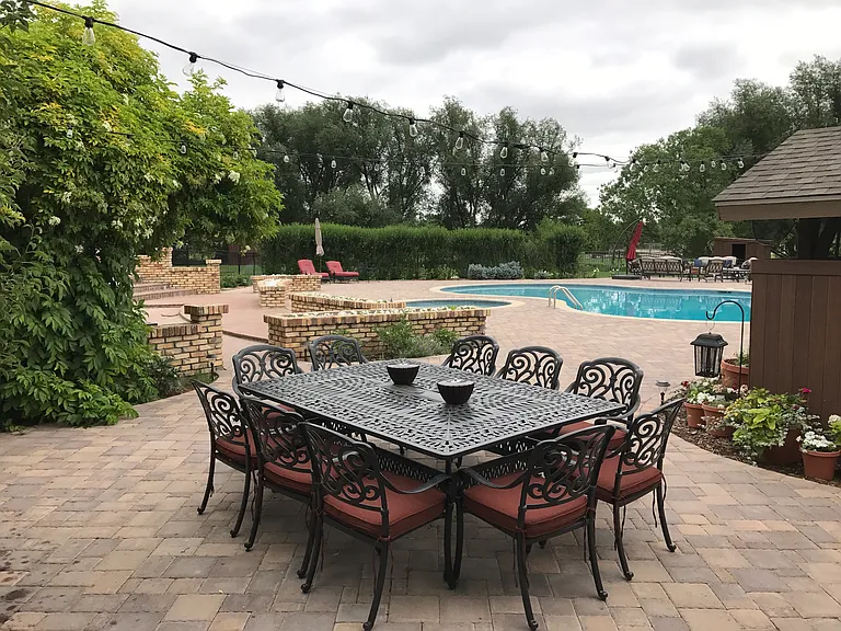 1002 Creek Ct — Photo 11