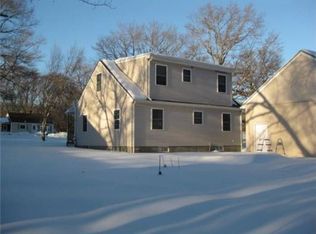 29 Wood Ave, Tiverton, RI 02878