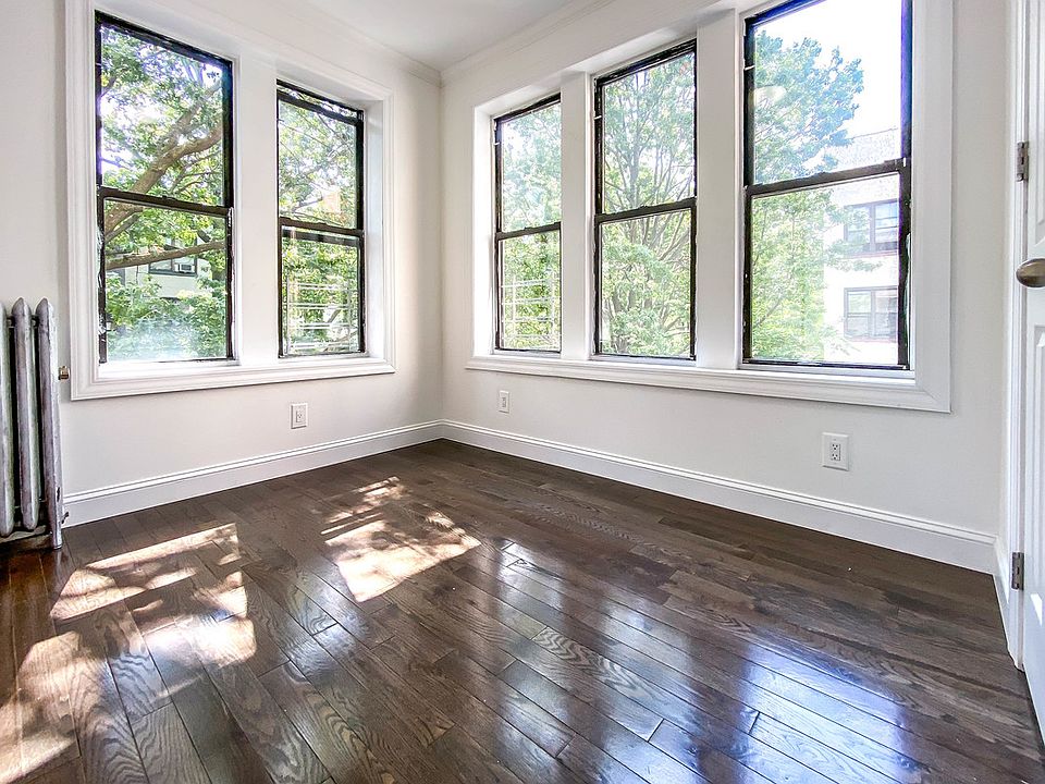 1st image of 24-20 28th St #3