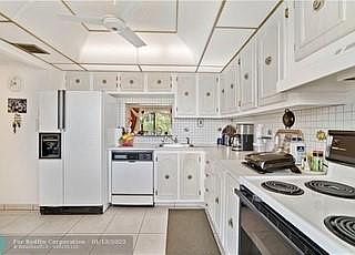 3rd image of 4141 NW 44th Avenue #325