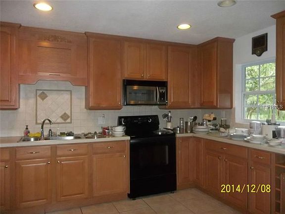 2nd image of 130 Temple St