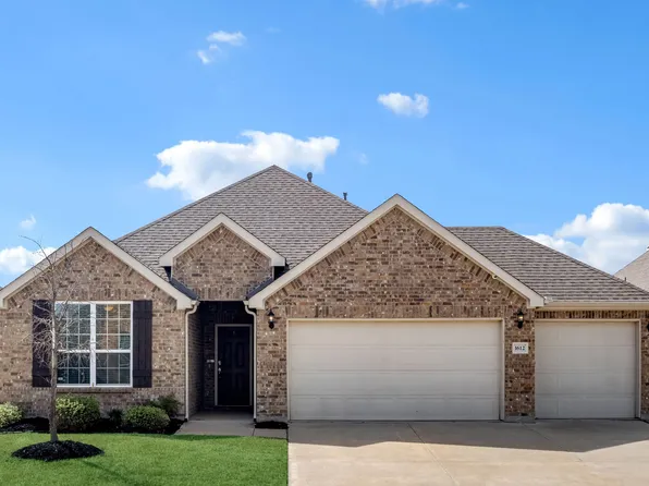 1612 Millican Ln, Roanoke, TX 76227