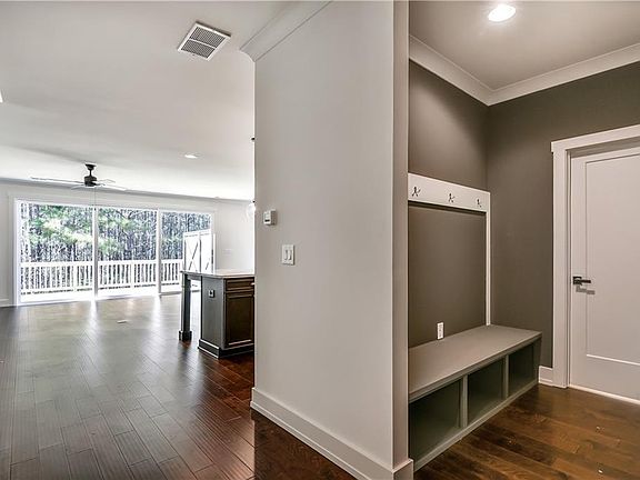 5th image of 205 Bellehaven Pl #43