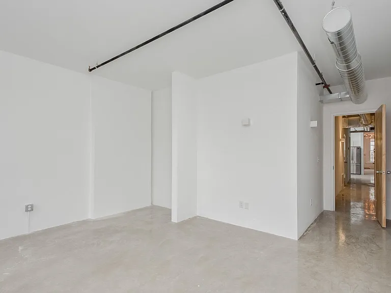 289 Asylum St #2W — Photo 9